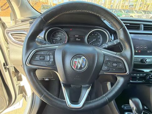 Used 2022 Buick Encore GX Essence image 19