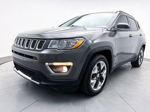 Used 2019 Jeep Compass Limited image 12