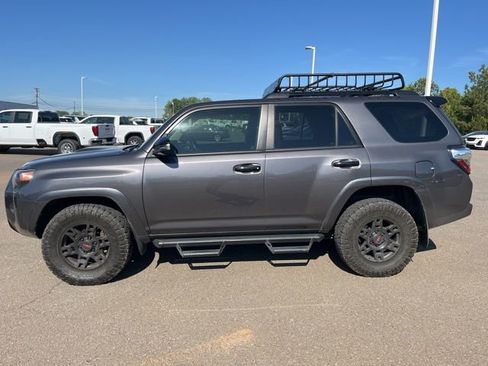 Used 2021 Toyota 4Runner Venture w/ Moonroof Package image 4