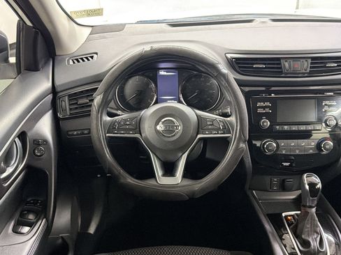 Used 2017 Nissan Rogue Sport S w/ S Appearance Package FWD image 26