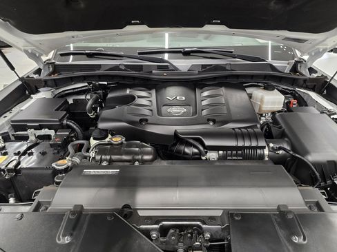 Used 2023 Nissan Armada SL w/ Captain's Chairs Package image 14