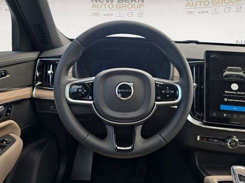 New 2026 Volvo XC90 T8 Plus w/ Protection Package Premier AWD/4WD image 12