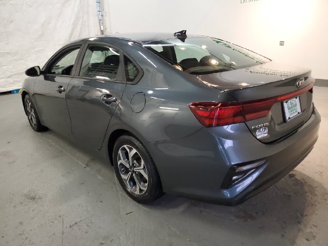 Used 2020 Kia Forte LXS FWD image 3