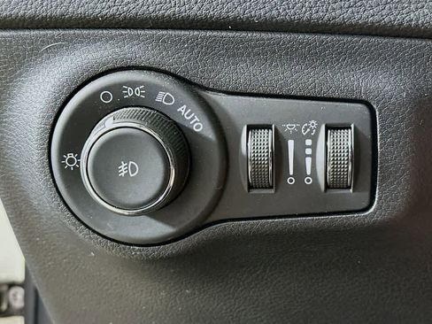 Used 2019 Jeep Compass Trailhawk w/ Cold Weather Group image 27