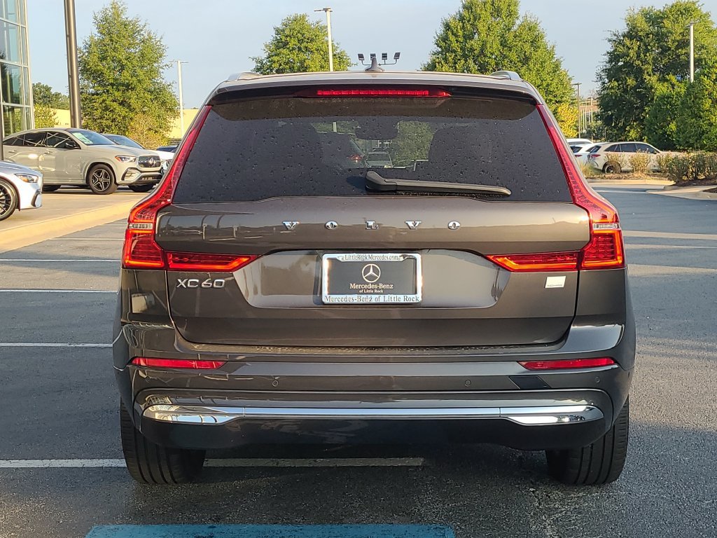 Used 2023 Volvo XC60 T8 Plus AWD/4WD image 4