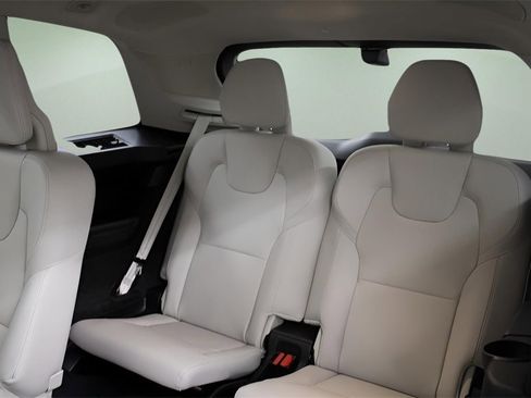New 2025 Volvo XC90 T8 Plus w/ Protection Package Premier image 33