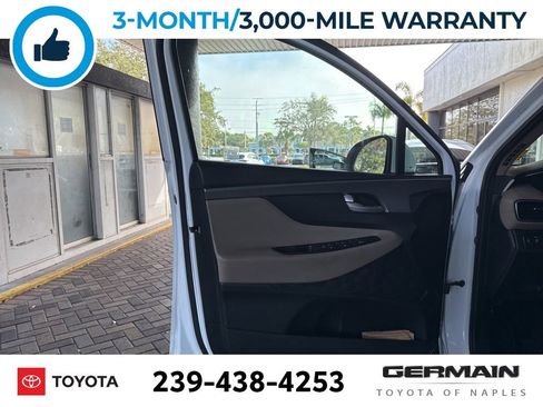 Used 2019 Hyundai Santa Fe SE image 16