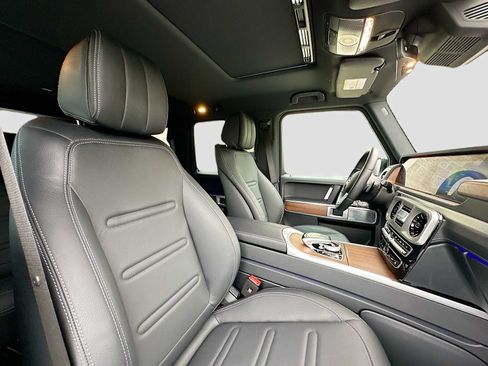 Used 2024 Mercedes-Benz G 550 image 30