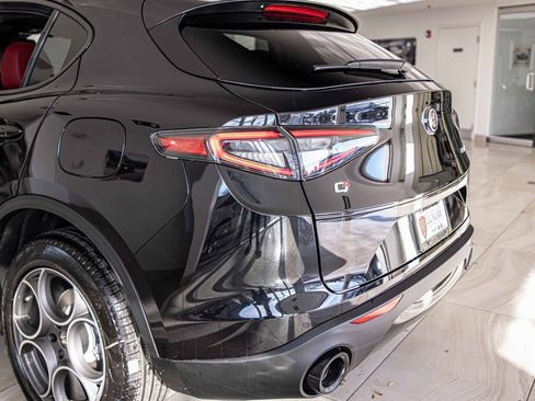 New 2025 Alfa Romeo Stelvio Sprint image 14