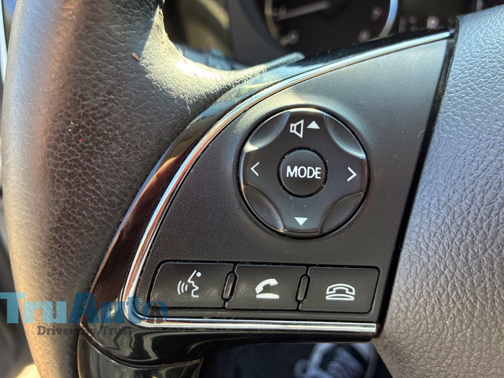 Used 2018 Mitsubishi Outlander AWD image 27
