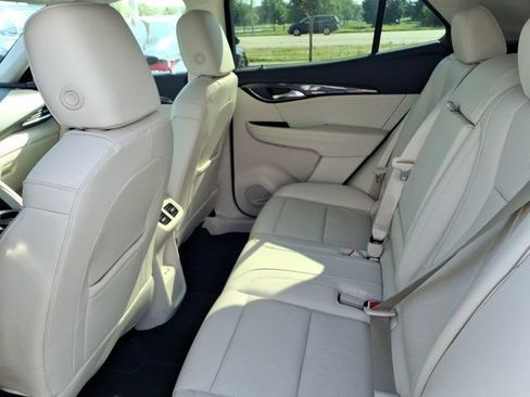 Used 2021 Buick Envision Essence AWD/4WD image 25