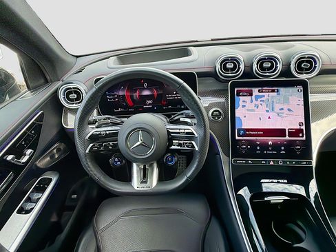 Used 2025 Mercedes-Benz GLC 43 AMG 4MATIC image 17