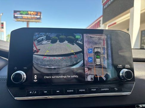 Used 2023 Mitsubishi Outlander SE image 36