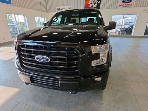 Used 2016 Ford F150 XLT w/ Equipment Group 302A Luxury AWD/4WD image 3