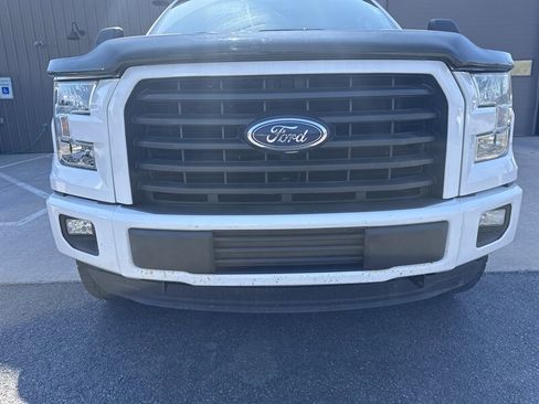 Used 2015 Ford F150 XLT w/ Equipment Group 302A Luxury AWD/4WD image 14