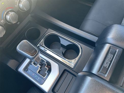 Used 2018 Toyota Tundra SR5 image 20