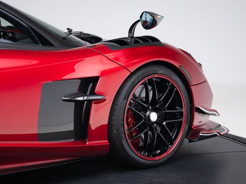 Used 2020 Pagani Huayra RWD image 10