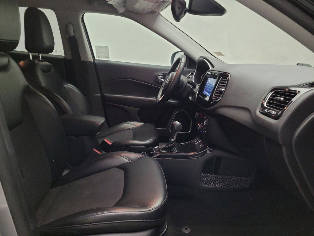 Used 2018 Jeep Compass Latitude w/ Popular Equipment Group FWD image 21