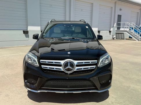Used 2017 Mercedes-Benz GLS 550 4MATIC image 3