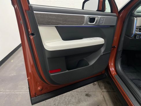 Used 2024 Hyundai Santa Fe Limited w/ Tow & Go Package image 13