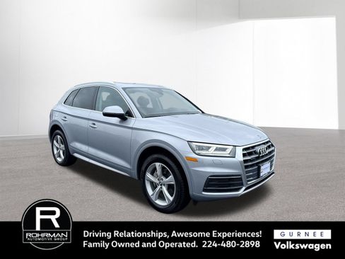 Used 2020 Audi Q5 2.0T Premium Plus w/ Premium Plus Package AWD/4WD image 2