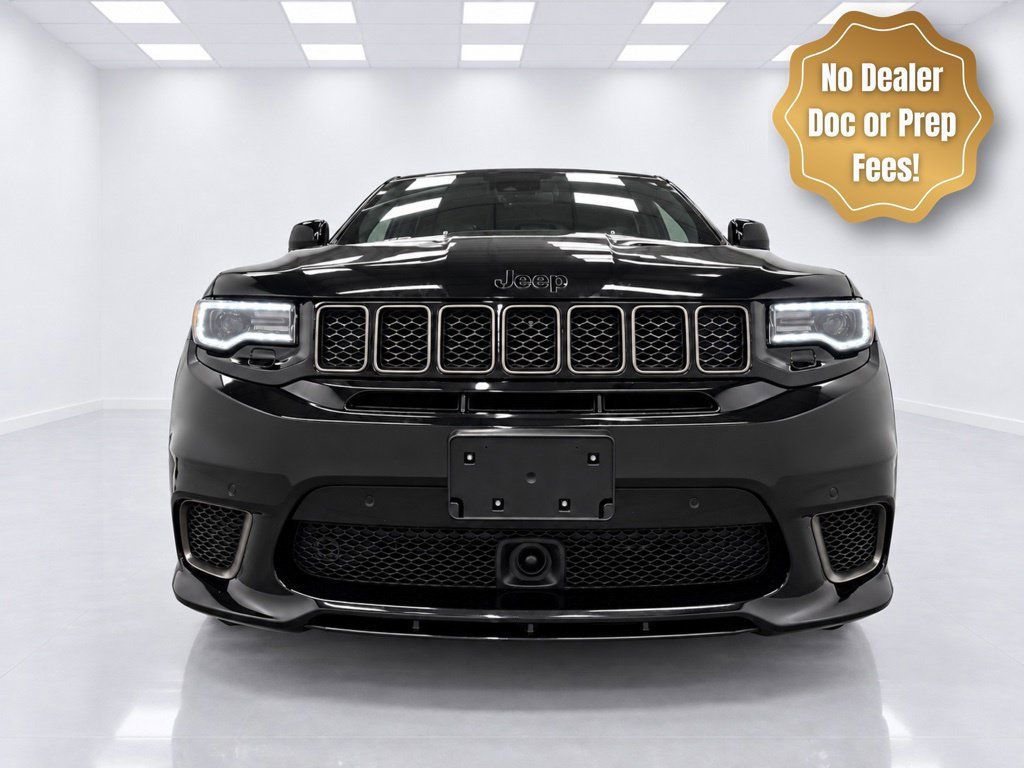 Used 2018 Jeep Grand Cherokee Trackhawk AWD/4WD image 2