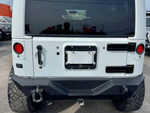 Used 2014 Jeep Wrangler Unlimited Sahara w/ Connectivity Group image 6