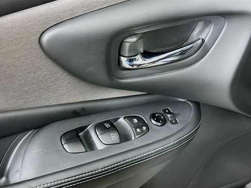 Used 2024 Nissan Murano SV image 15