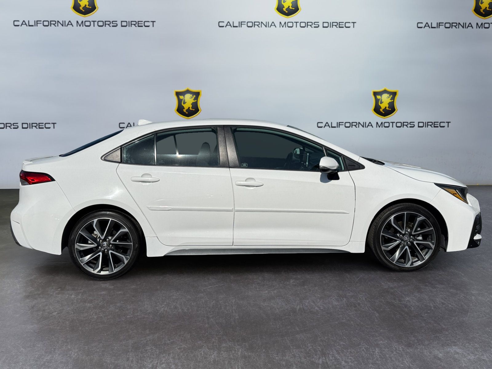 Used 2021 Toyota Corolla SE w/ Carpet Mat Package (TMS) FWD image 6