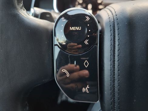 Used 2020 Land Rover Range Rover HSE image 27