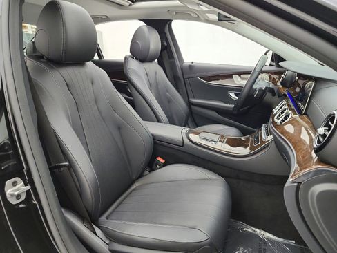 Used 2023 Mercedes-Benz E 350 Sedan image 25