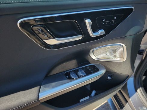 Certified 2025 Mercedes-Benz C 300 Sedan image 21