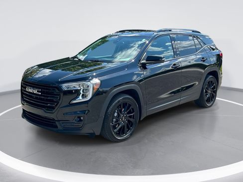 Used 2023 GMC Terrain SLT w/ Infotainment Package II FWD image 5