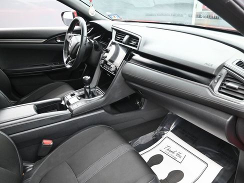 Used 2020 Honda Civic Sport image 39