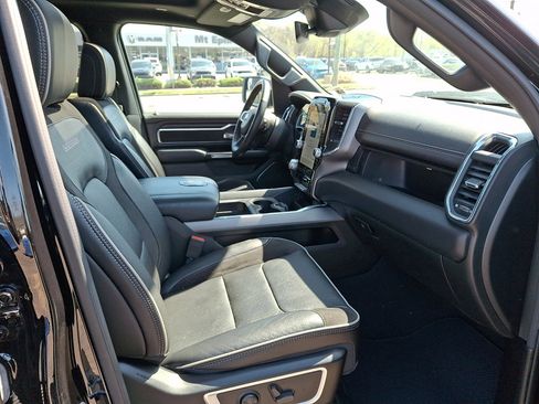 Used 2024 RAM 1500 Laramie image 11