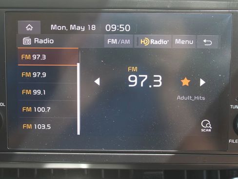 Used 2022 Kia Carnival LX FWD image 52