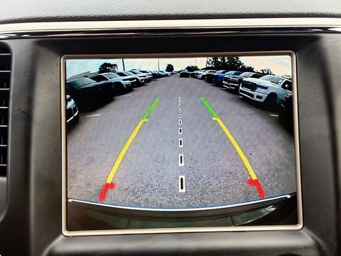 Used 2017 Jeep Grand Cherokee Limited w/ Luxury Group II image 33