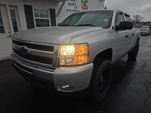 Used 2011 Chevrolet Silverado 1500 LT w/ All-Star Edition image 3