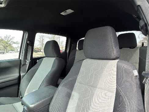 Certified 2023 Toyota Tacoma TRD Off-Road image 22