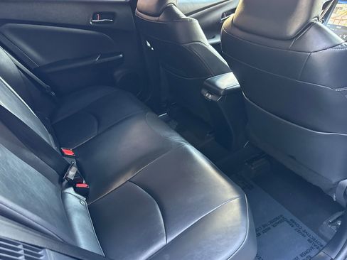 Used 2021 Toyota Prius Prime XLE image 19