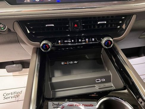 New 2026 Chevrolet Suburban LT w/ Comfort Package AWD/4WD image 54