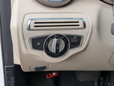 Used 2017 Mercedes-Benz C 300 Sedan image 17
