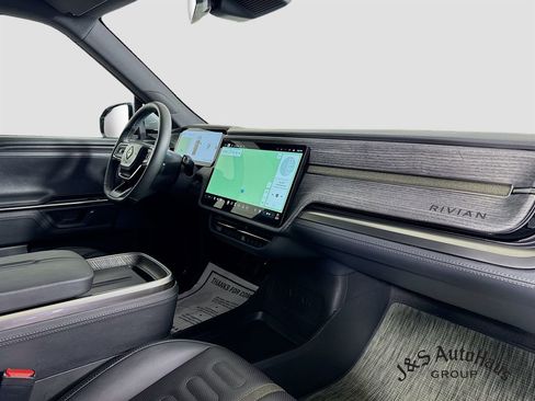 Used 2026 Rivian R1S Adventure image 38