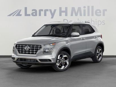 New 2025 Hyundai Venue SEL