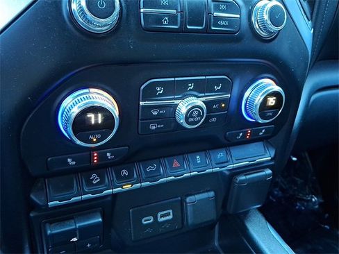 Used 2021 GMC Sierra 1500 Elevation w/ Preferred Package image 17