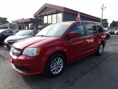 Used 2013 Dodge Grand Caravan SXT w/ Rear Park Assist Pkg