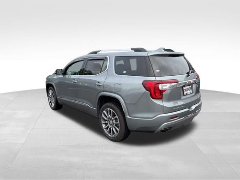 Used 2023 GMC Acadia Denali w/ Denali Technology Package FWD image 8