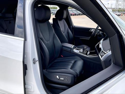 Used 2019 BMW X5 xDrive40i w/ Premium Package 2 image 8
