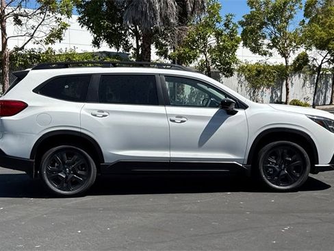 New 2025 Subaru Ascent Bronze Edition image 3