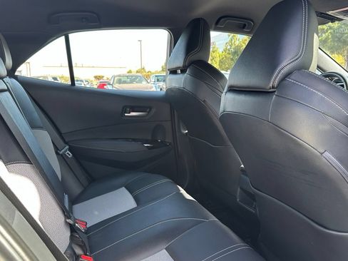 Used 2022 Toyota Corolla XSE FWD image 5